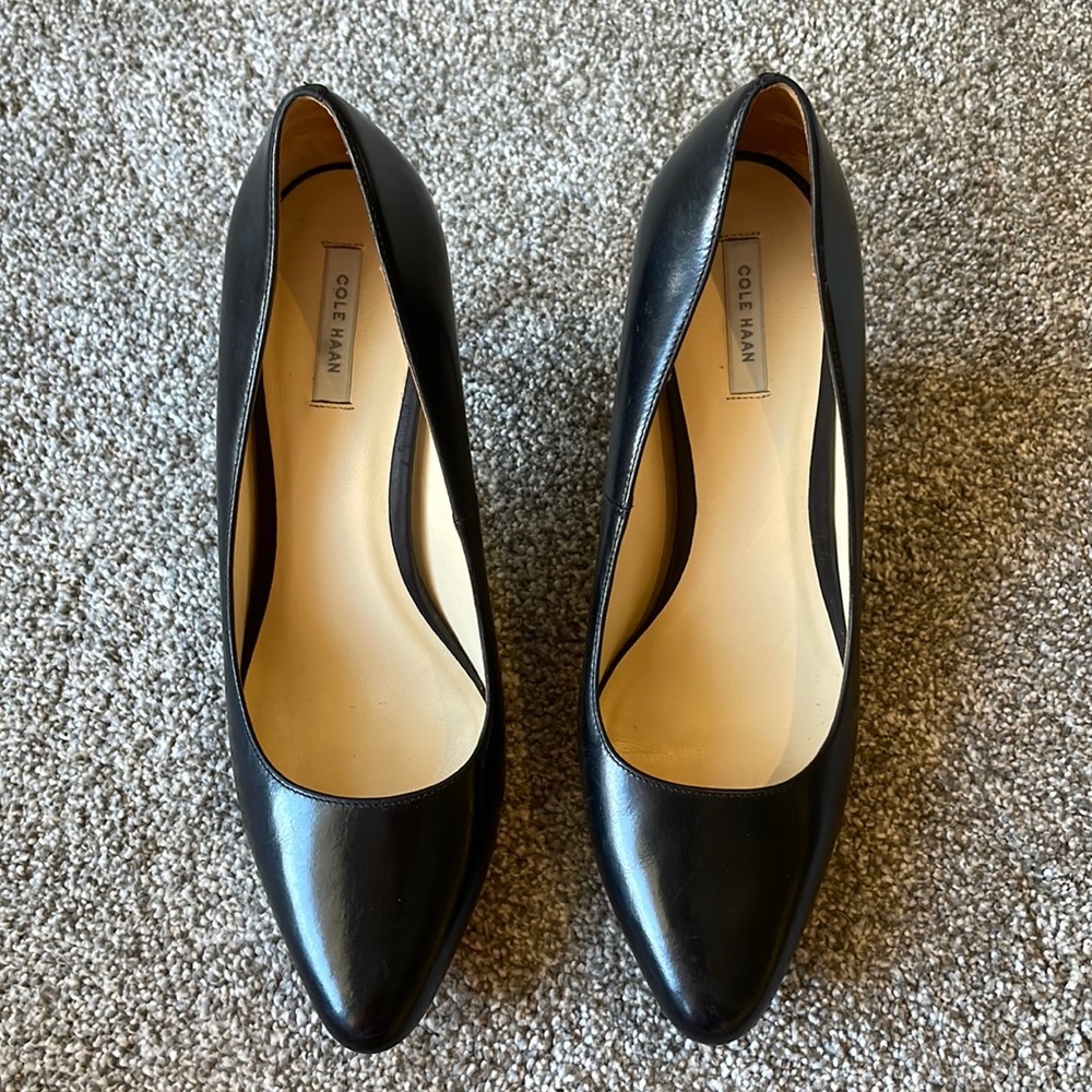Cole Han Size 9B black 3.5 heels